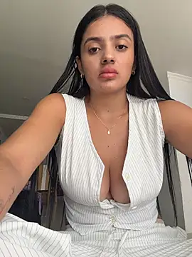 Snapshot of AnaaFaith_ chatting on March 3, 7:31 pm AnaaFaith online show from March 3, 7:31 pm