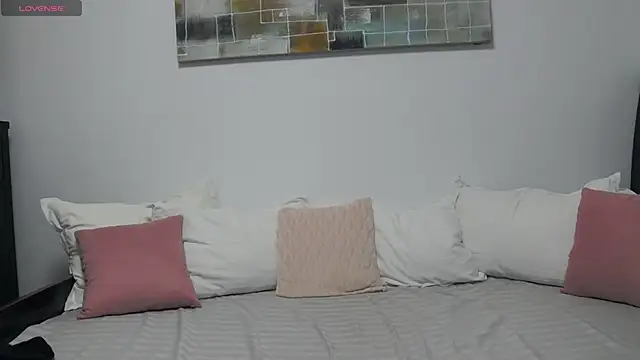 Snapshot of LadyLiia chatting on December 14, 8:23 am LadyLiia online show from December 14, 8:23 am