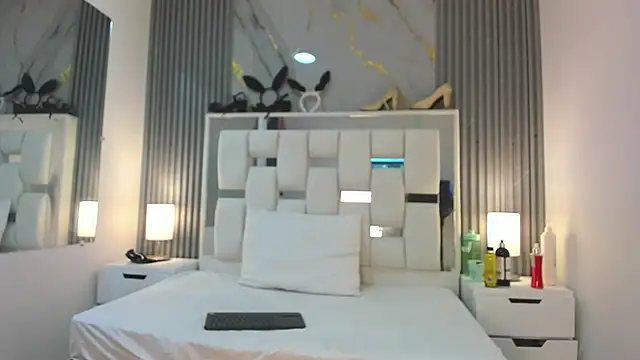 VanessaHard as online show from October 31, 2:18 pm