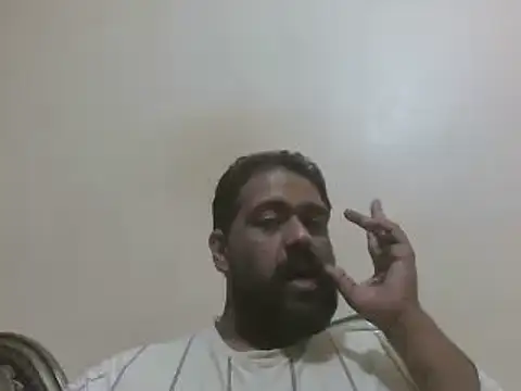 Snapshot of elpoop7305 chatting on December 23, 9:07 am elpoop7305 online show from December 23, 9:07 am