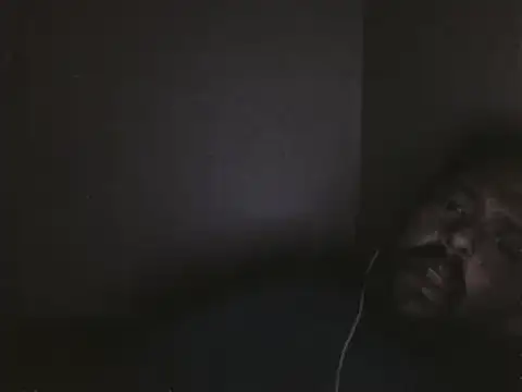 Snapshot of elpoop7305 chatting on February 11, 1:10 am elpoop7305 online show from February 11, 1:10 am