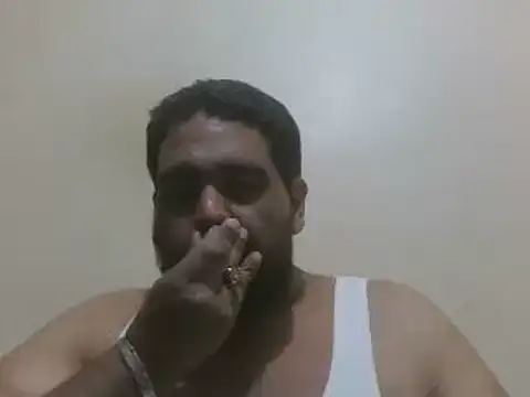 Snapshot of elpoop7305 chatting on February 13, 10:06 pm elpoop7305 online show from February 13, 10:06 pm