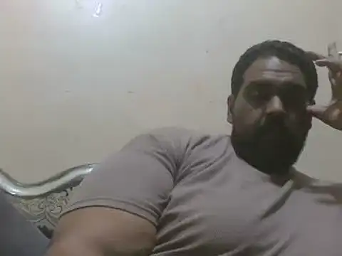 elpoop7305 online show from June 18, 6:34 pm