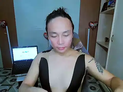 YourNikkieXxx online show from February 4, 10:21 am