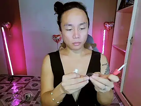 YourNikkieXxx online show from February 6, 10:24 pm