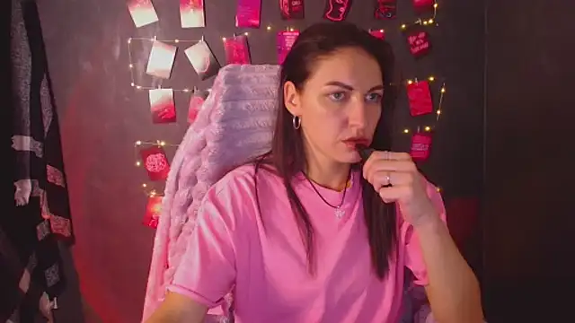 Snapshot of Aurora_Loveu chatting on November 13, 8:41 pm Aurora Loveu online show from November 13, 8:41 pm