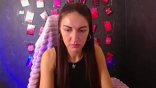 Snapshot of Aurora_Loveu chatting on December 14, 10:09 am Aurora Loveu online show from December 14, 10:09 am