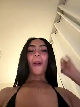 yasmingarcia online show from November 19, 11:49 pm