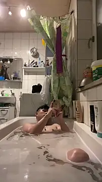 Kingpowerlittel online show from December 4, 4:48 pm