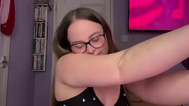 SexySashaxox online show from March 26, 9:53 pm