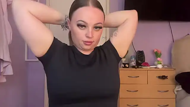 SexySashaxox online show from April 8, 7:47 pm