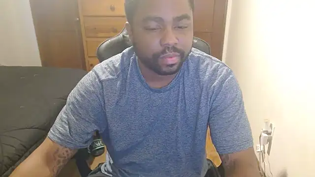 Breadwinnah online show from October 27, 2:21 pm