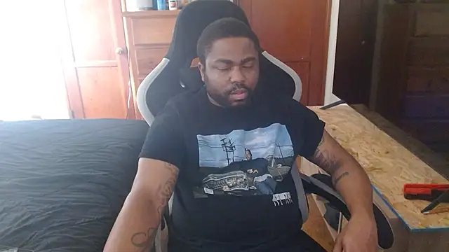 Breadwinnah online show from February 25, 6:28 pm