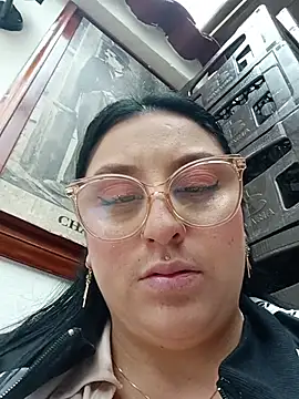 megan fox5 online show from December 2, 4:02 pm