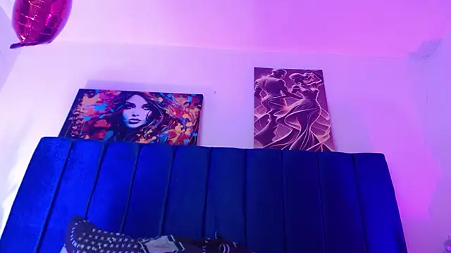 Annie switt online show from April 12, 4:39 am