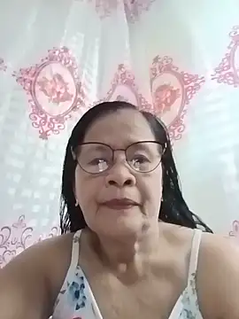 Snapshot of Sweet-Lita50 chatting on June 19, 1:21 am Sweet-Lita50 online show from June 19, 1:21 am