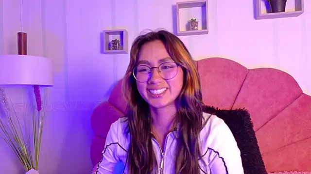 Snapshot of Conejita_420 chatting on October 4, 6:50 pm Conejita 420 online show from October 4, 6:50 pm