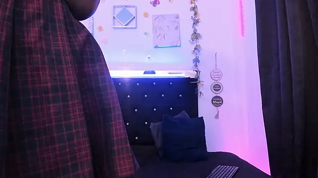 AkariRosetti online show from September 17, 3:35 pm