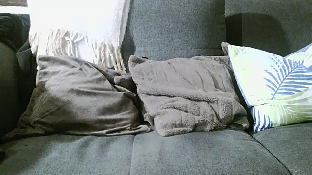 Snapshot of Alexistsuess81 chatting on December 9, 5:07 am Alexistsuess81 online show from December 9, 5:07 am