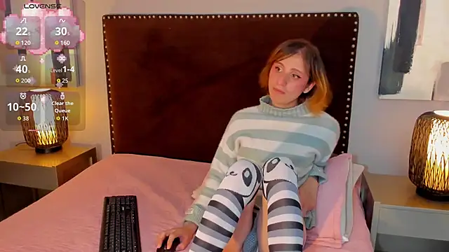 seraphine star online show from March 21, 8:19 am