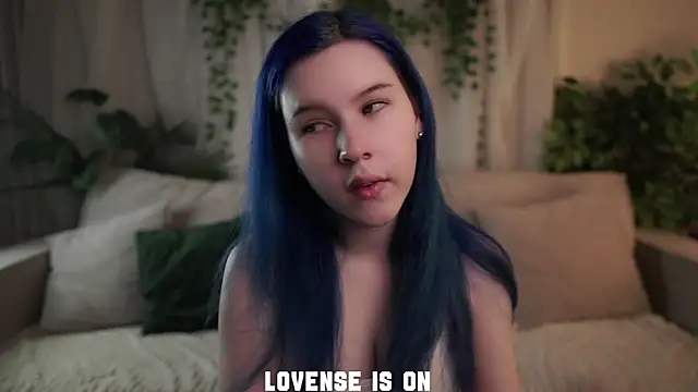 ElizSpieth online show from December 16, 1:10 am