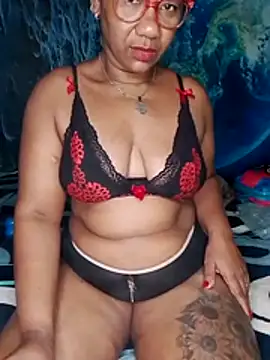 Snapshot of analgetica chatting on November 24, 11:21 am analgetica online show from November 24, 11:21 am