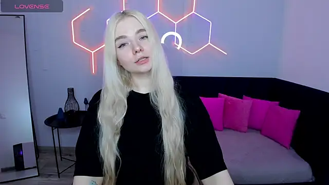 RuthBryant online show from September 17, 8:38 am