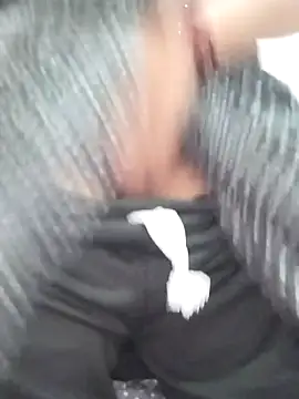 Snapshot of rani8008 chatting on March 10, 2:05 am rani8008 online show from March 10, 2:05 am