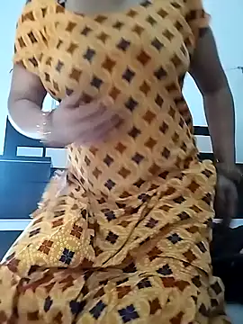 Snapshot of rani8008 chatting on March 17, 1:54 am rani8008 online show from March 17, 1:54 am