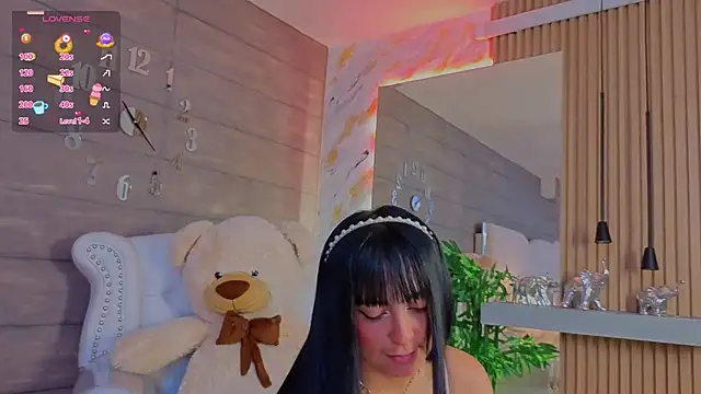 Snapshot of MeganAdamms chatting on November 30, 12:53 pm MeganAdamms online show from November 30, 12:53 pm