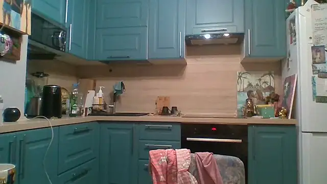 ALICAINWONDERLAND online show from January 13, 4:01 pm