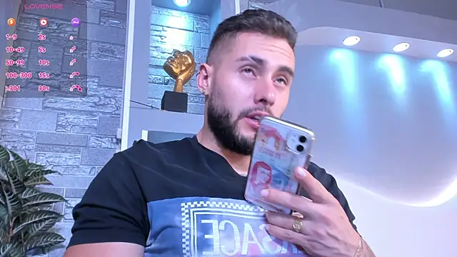 dominic de luca online show from April 4, 3:38 am