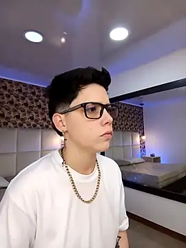 SpencerMontgomery online show from October 15, 7:03 pm