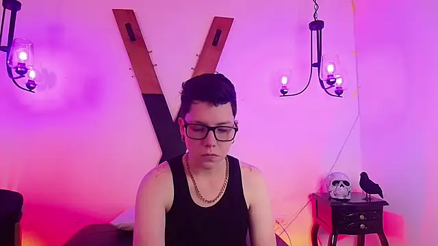 SpencerMontgomery online show from November 26, 8:54 pm