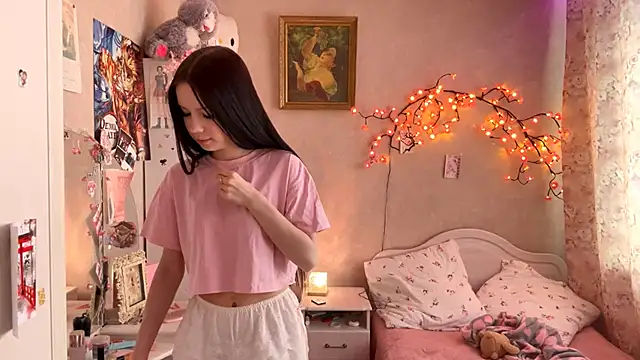 AxyKitten online show from November 27, 9:00 am