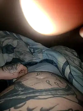 Snapshot of Yahurrme chatting on January 16, 2:15 am Yahurrme online show from January 16, 2:15 am