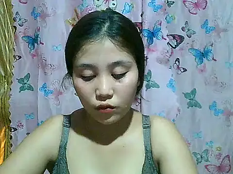 SexyAsianPussy4u online show from June 18, 5:51 am