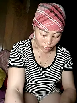 CoMay003 online show from March 27, 1:44 pm