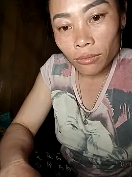 CoMay003 online show from April 11, 2:43 pm