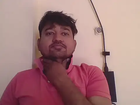 Snapshot of VadodaraBBC chatting on November 9, 5:17 am VadodaraBBC online show from November 9, 5:17 am