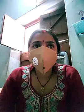 SHABNAM G online show from December 14, 8:30 am