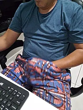 Snapshot of Carloskasado chatting on October 29, 11:17 pm Carloskasado online show from October 29, 11:17 pm