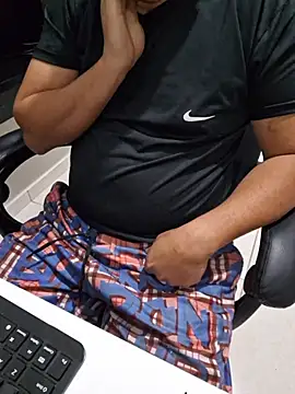 Snapshot of Carloskasado chatting on October 30, 11:05 pm Carloskasado online show from October 30, 11:05 pm