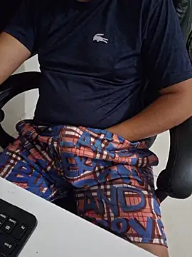 Snapshot of Carloskasado chatting on November 5, 11:27 pm Carloskasado online show from November 5, 11:27 pm