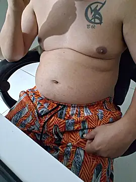 Snapshot of Carloskasado chatting on January 12, 7:35 am Carloskasado online show from January 12, 7:35 am