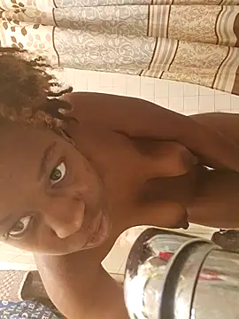 Snapshot of _she_was_a_fairy chatting on October 24, 11:12 pm she was a fairy online show from October 24, 11:12 pm