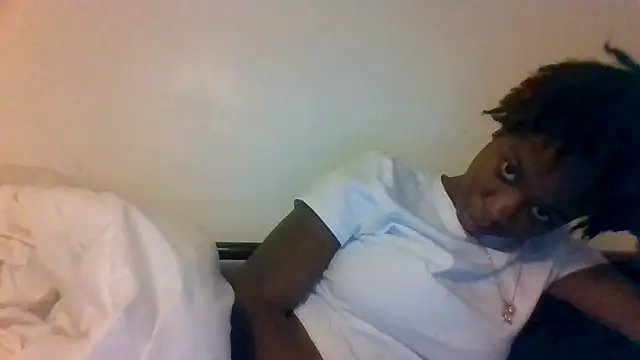 Snapshot of _she_was_a_fairy chatting on November 29, 10:02 pm she was a fairy online show from November 29, 10:02 pm