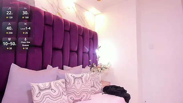 cloe spencerr online show from September 19, 5:13 pm