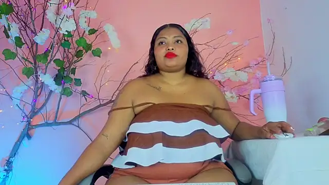 Cristal hott1 online show from February 18, 8:16 pm