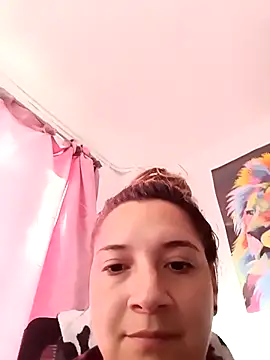 Snapshot of Agatha_bellucci_ chatting on February 15, 9:11 pm Agatha bellucci online show from February 15, 9:11 pm